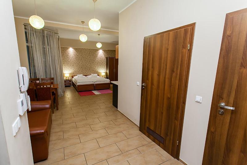 Apart-Lux Aparthotel Bytom Habitación foto