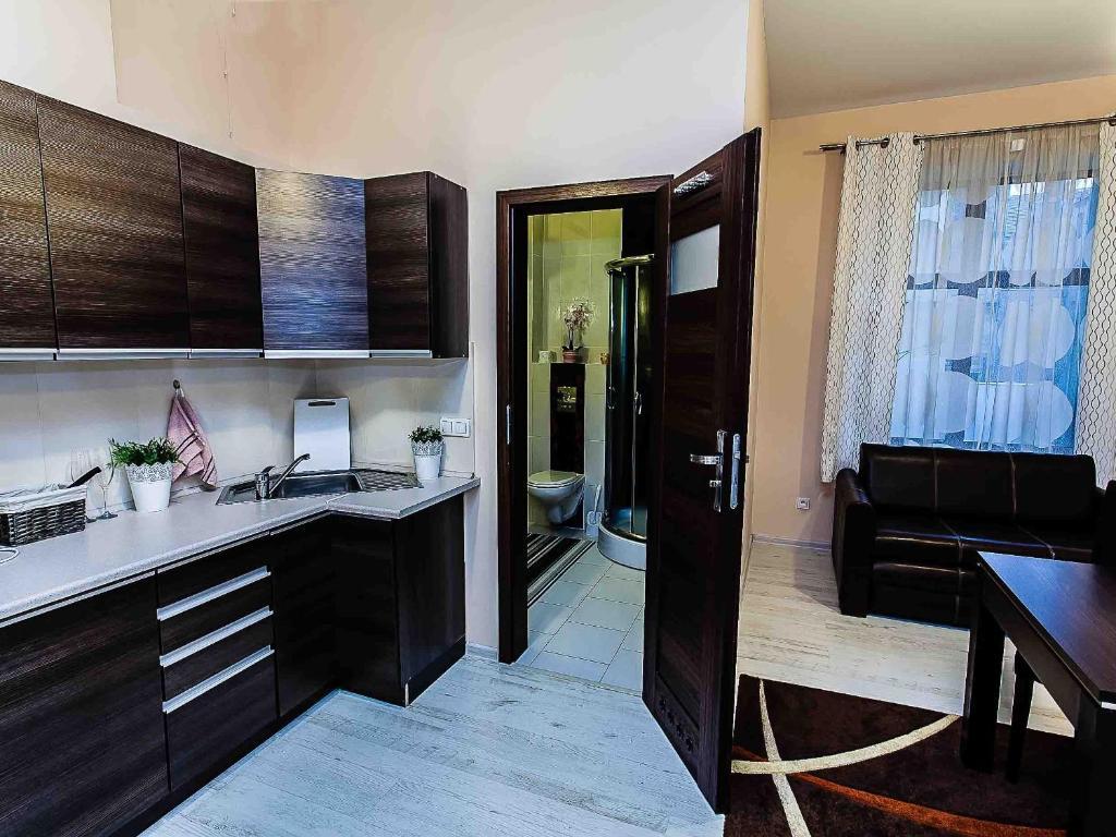 Apart-Lux Aparthotel Bytom Habitación foto
