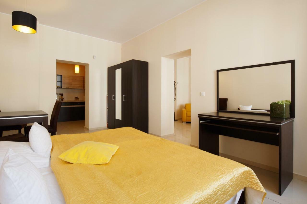 Apart-Lux Aparthotel Bytom Exterior foto